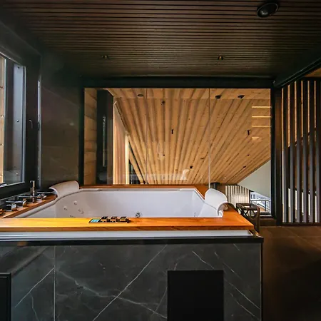 Le Royal By Aavalevi Appartement *